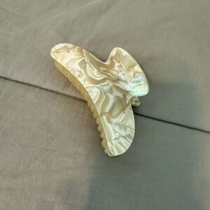 Machete Ivory Grande Claw Clip